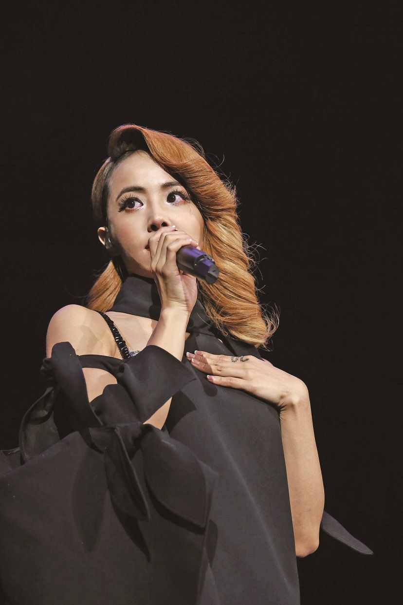 安室奈美惠搵蔡依林助阵演出