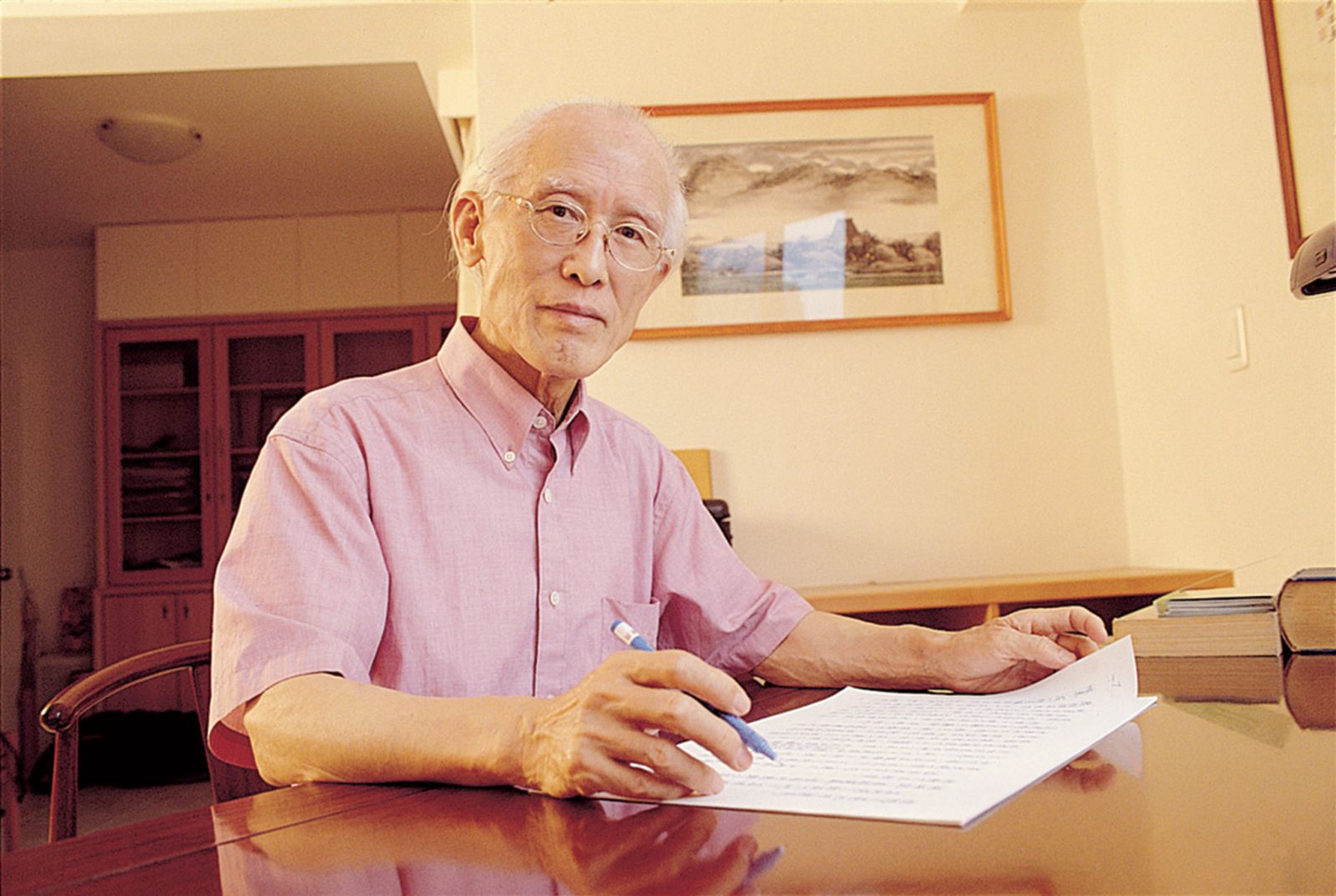 著名诗人余光中病逝