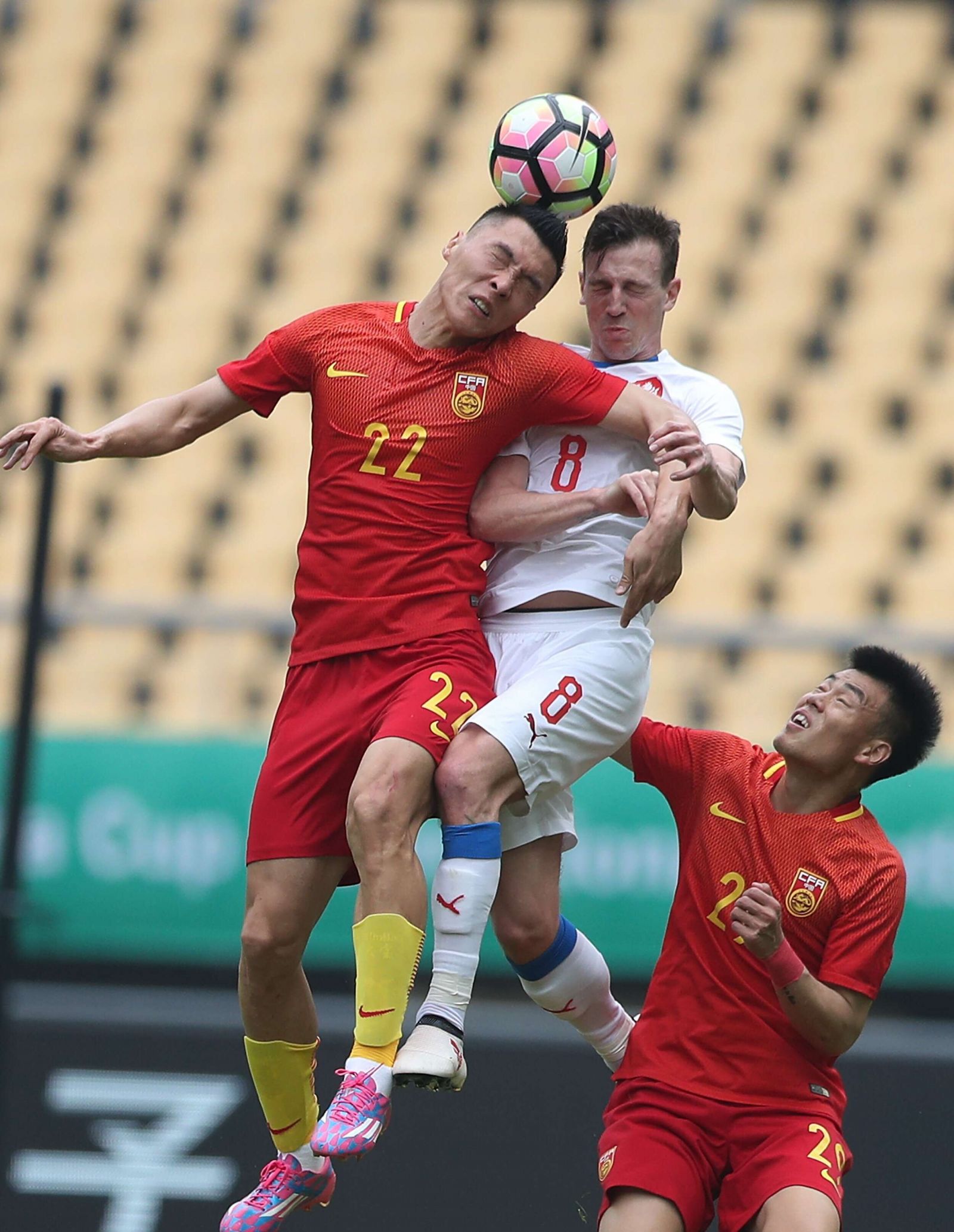 即时新闻 国足负捷克中国杯包艇 防线两仗失10球 26/03/2018 3827