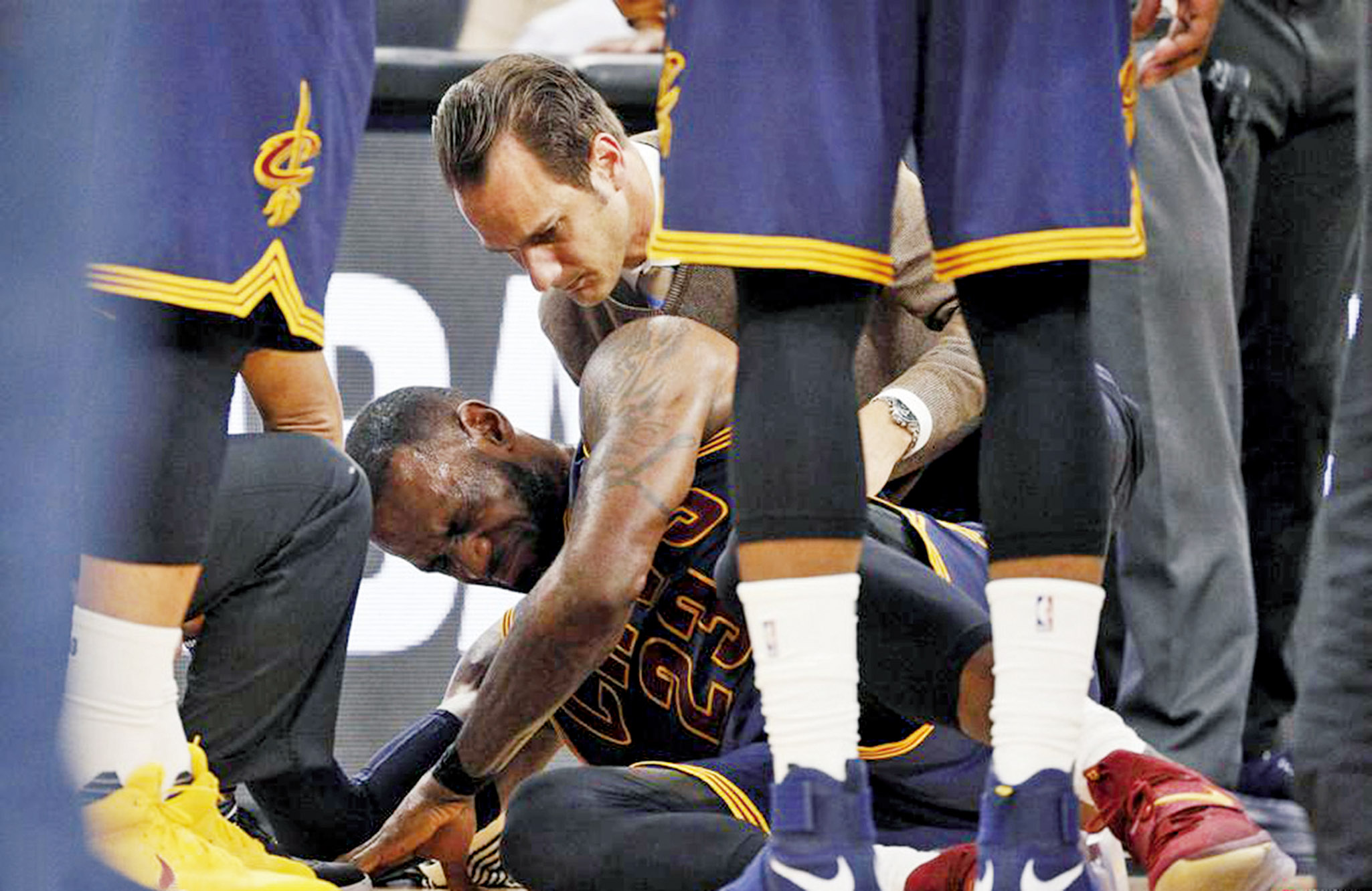 骑士负马刺黑过墨斗