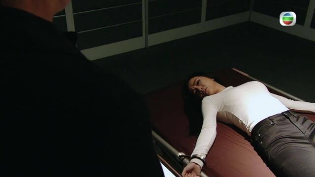 谢安琪逼爆上围救《僵》收视