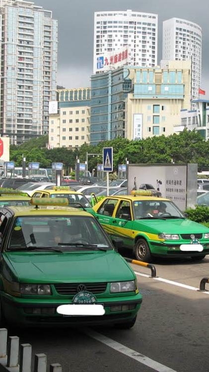 珠海的士罢驶 政府宣导减负