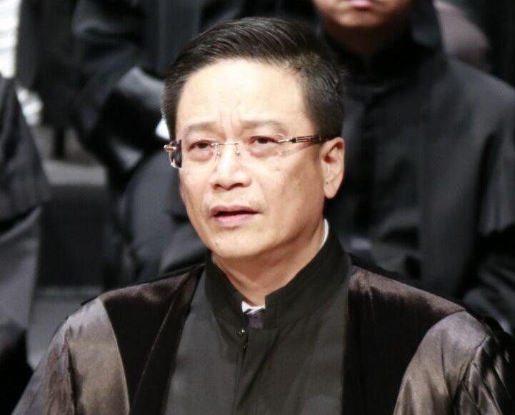 何超明激动反驳