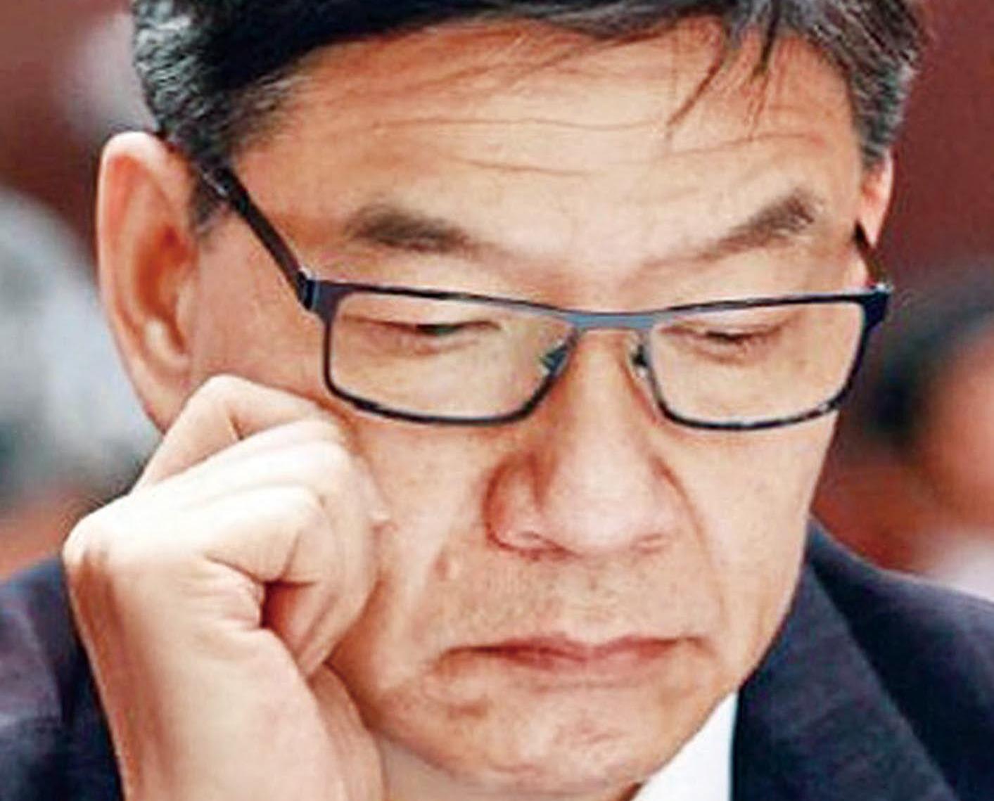 何超明激动反驳