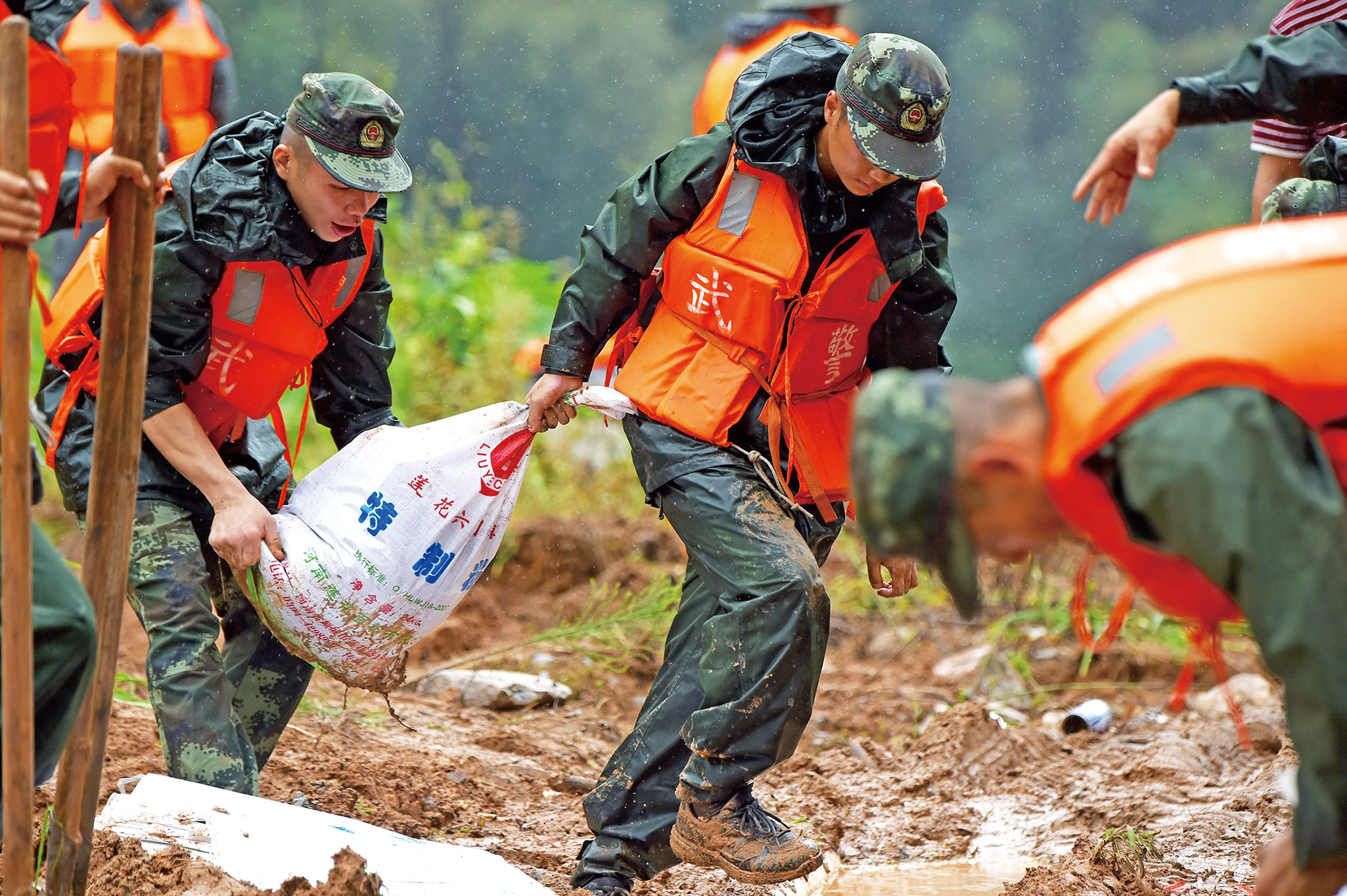 台风「鮎鱼」狂虐福建