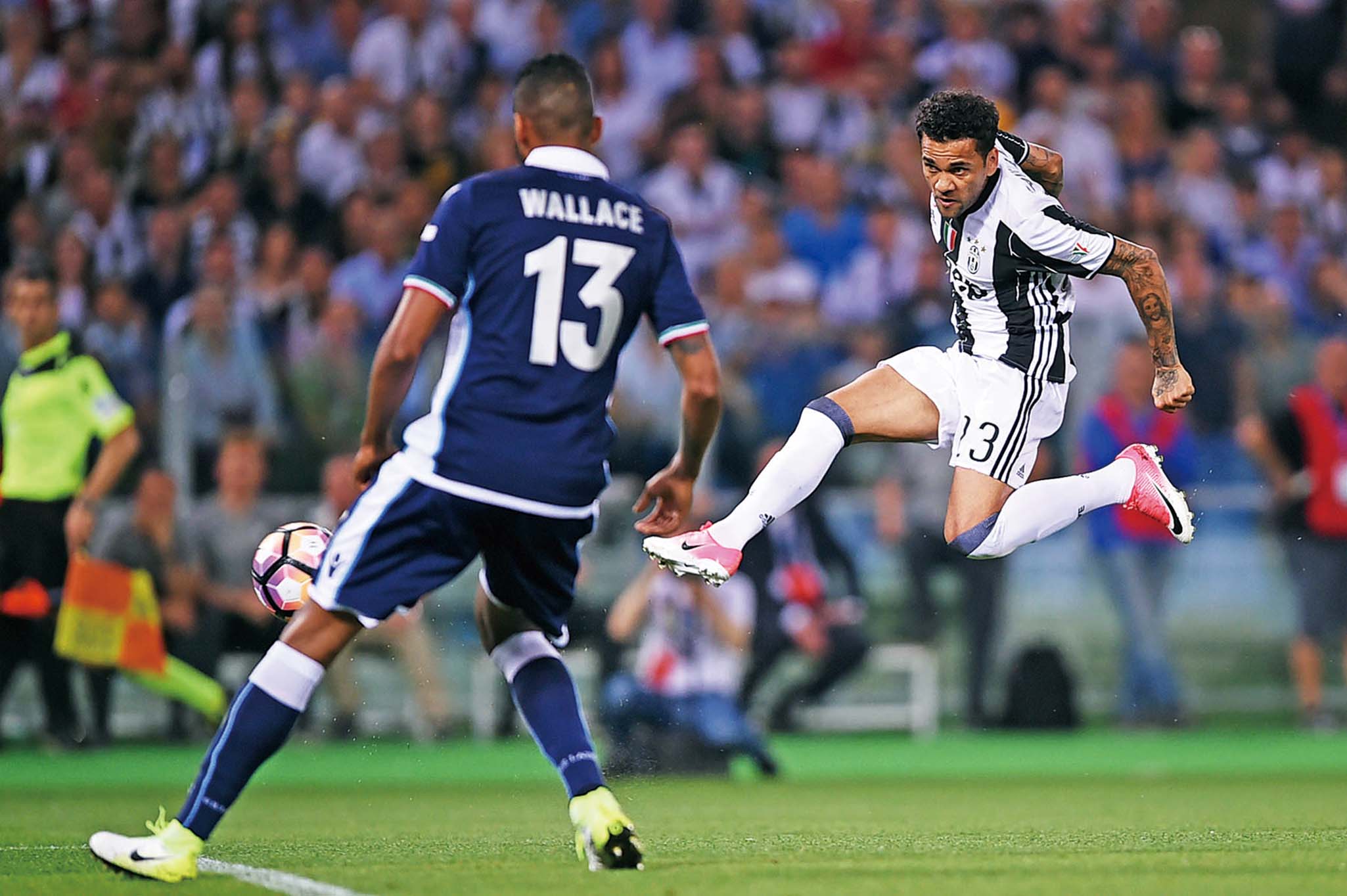 於前晚不约而同赢得重要胜仗,其中皇马於西甲以4:1大炒切尔达之后