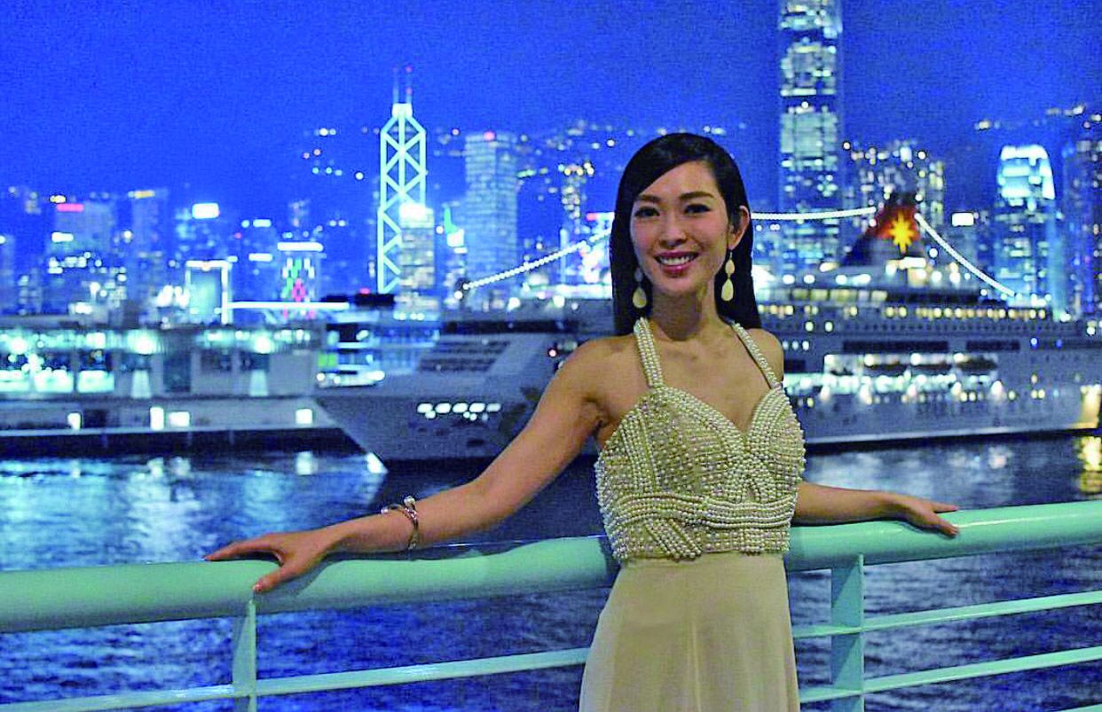 宋熙年怀孕四月未见肚